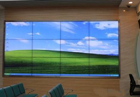 上栗液晶拼接屏的另类用法。